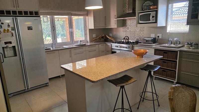 3 Bedroom Property for Sale in Dolphin Creek Golf Estate Western Cape